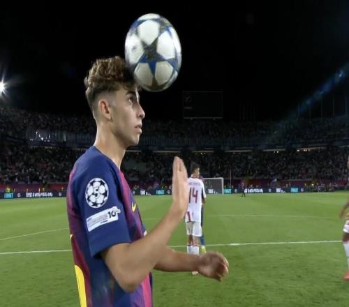 职业生涯首次戴帽，费尔明赛后带走比赛用球