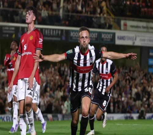 格林斯比主帅：踢小蜜蜂要比曼联更难，我们不想拖入点球大战