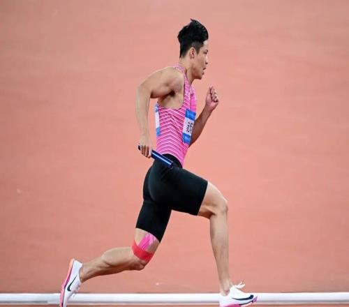 主场谢幕 苏炳添完成“最后一舞”