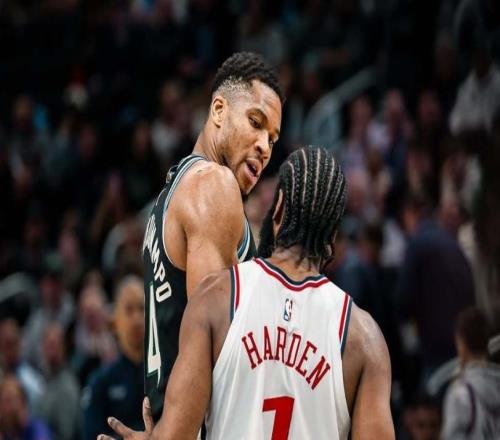 5413万+287万+58万，我全给你，NBA历史首次！你想走没那么容易