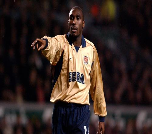 TA：枪手球迷主导打造德比史诗Tifo，俱乐部给予前所未有支持