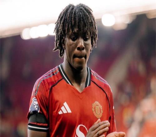 多古：球队本赛季凝聚力更强了，我已经很好地适应了英超联赛