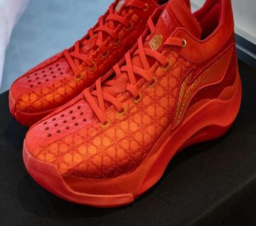 “我的梦想是成为NBA球员，我做到了”