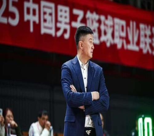 CBA最新消息！萨姆纳伤情公布，辽宁男篮调整教练