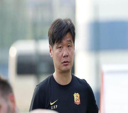 中超联赛剩余四场比赛马上开始，海牛和深圳争取早降级蓉城争冠