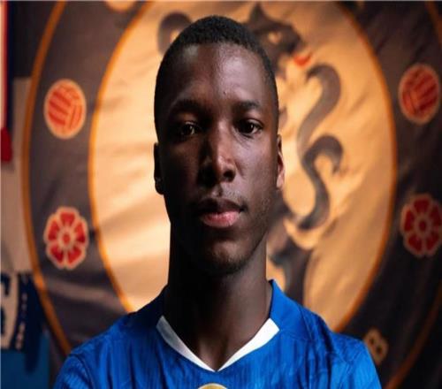 切尔西官方：凯塞多当选队内9月最佳球员