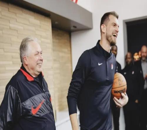 结束对勇士9连败！开拓者官方晒图庆祝斯普利特执教首胜