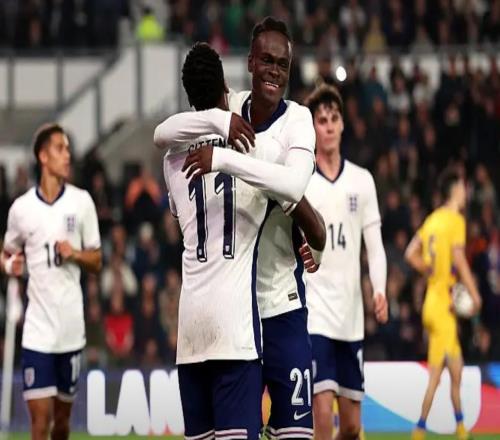 泰里克乔治：吉滕斯是一名非常出色、速度快、头脑聪明的球员