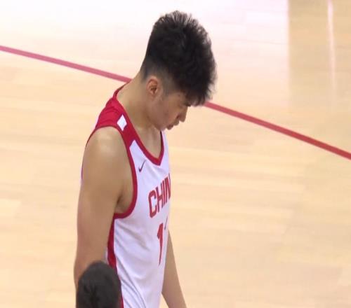 终于来了！男篮强力中锋制霸欧洲联赛，这可是国家队的内线答案！