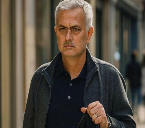 你在他乡还好吗穆帅揭秘欧冠拿小麦球衣，在曼联为他得罪博格巴