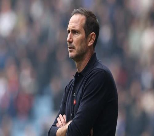 表达不满，本轮对考文垂英冠比赛中又有谢周三球迷冲场抗议老板