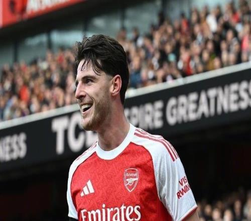 160亿金元大战！13分钟4球摧毁铁血防守，阿森纳40复仇马竞