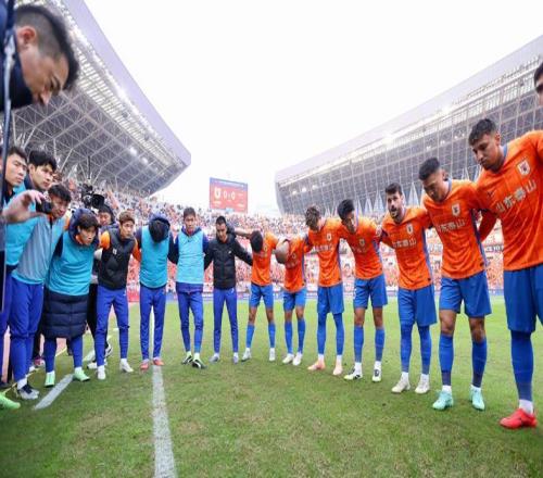 瓦科和泰山仍在博弈，明年不踢亚冠大换血！6老将被清洗，5虎回归