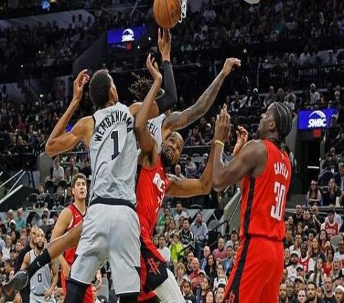 文班22+8+4杜兰特24分8失误马刺胜火箭