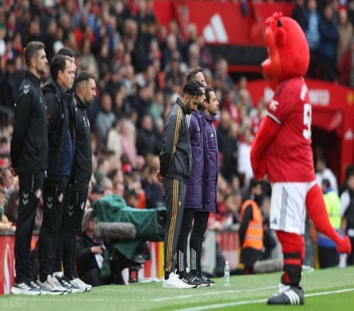 英超：利物浦士气低迷，曼联客场抢分有望利物浦VS曼联