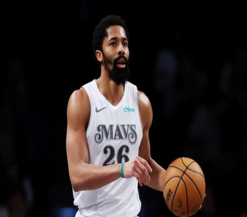 在被黄蜂裁掉后，状态下滑的前独行侠后场老将将会转战德甲豪门