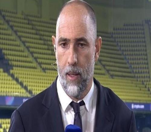 意天空：在对阵皇马的欧冠比赛中，尤文可能继续使用四后卫阵型