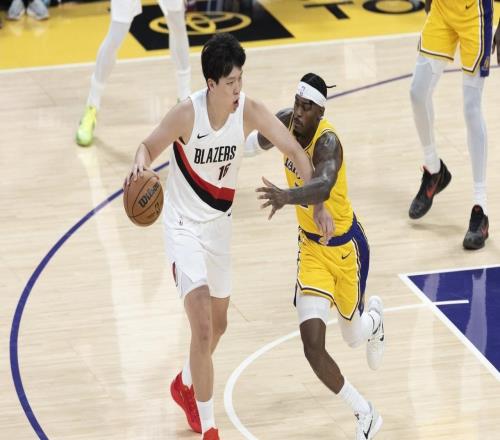 杨瀚森NBA发展联盟虐菜结束！开拓者将再度召回，后续行程出炉