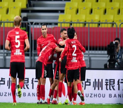 一场31，让中超争冠大乱，前2只差2分，成都蓉城紧追领头羊