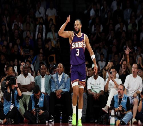 狄龙：中国赛的经历太棒了，不确定是否出战湖人