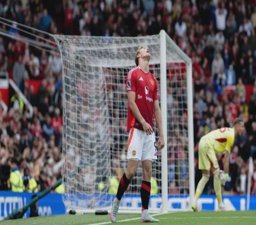 前教练谈霍伊伦：他没准备好成为曼联主力，离开那里是对的