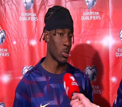 马杜埃凯：球一到我脚下，我的脑海里就只想冲向球门完成射门