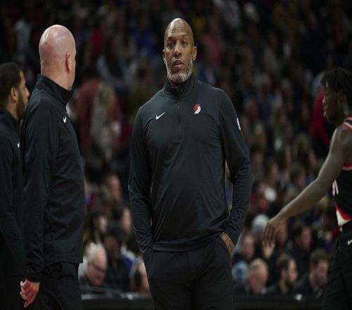 在比卢普斯因赌博调查被捕后，开拓者队首次以球队名义发表了声明