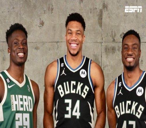 字母三兄弟正式合体！雄鹿官宣与字母弟签下双向合同