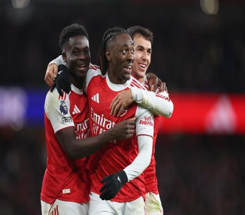 阿森纳笑晕争冠3对手同轮翻车！6分断层领跑第2至第12仅差5分