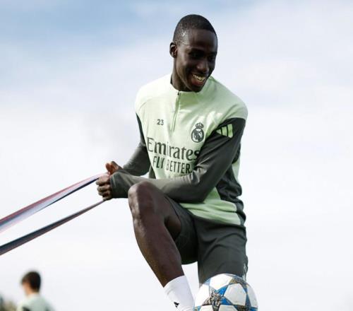 皇马不养闲人！曝30岁边卫被扫地出门，门迪或遭老佛爷提前解约