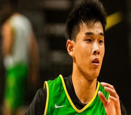 俄勒冈大学媒体发布会主帅挺林葳！CBA外援助力，会间接给机会！