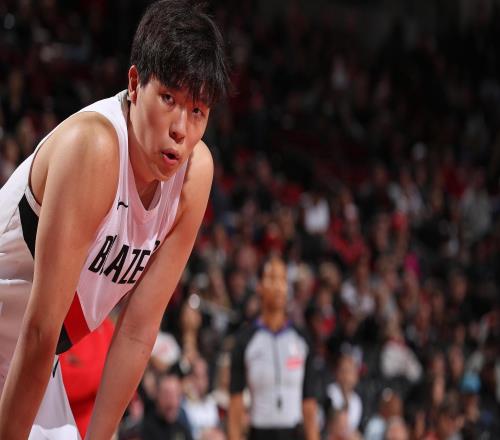 杨瀚森谈NBA常规赛首秀：这是全新的感觉，需要自己去适应