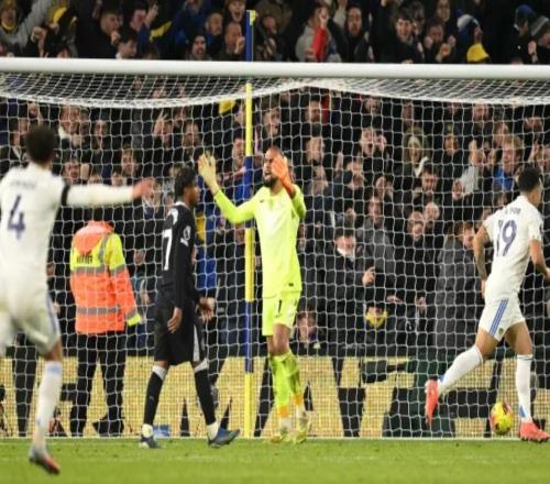 内维尔：今天对马雷斯卡来说是噩梦，切尔西后防简直一团糟