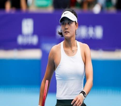 王雅繁0-2遭孙璐璐横扫，无缘广州网球公开赛女单八强