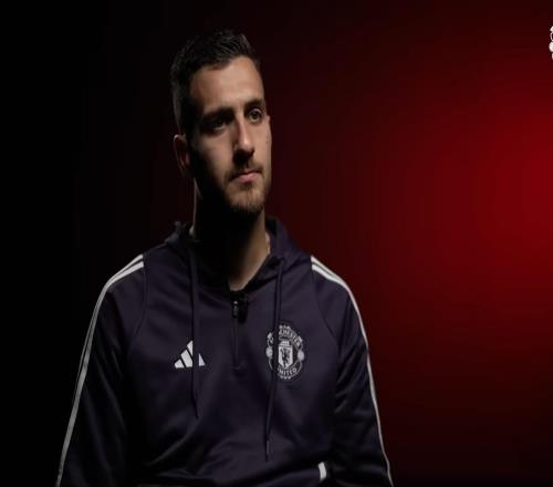 达洛特：2号一直是我最喜欢的号码，我希望穿着它赢很多冠军