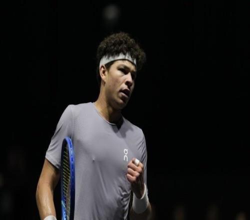 巴黎大师赛：谢尔顿2-0击败卢布列夫，跻身八强拿到总决赛门票