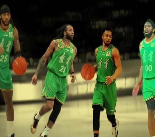 杰隆布朗奥利弗先归队大莫小龙也快了,备战俱乐部杯,杨鸣考察1人