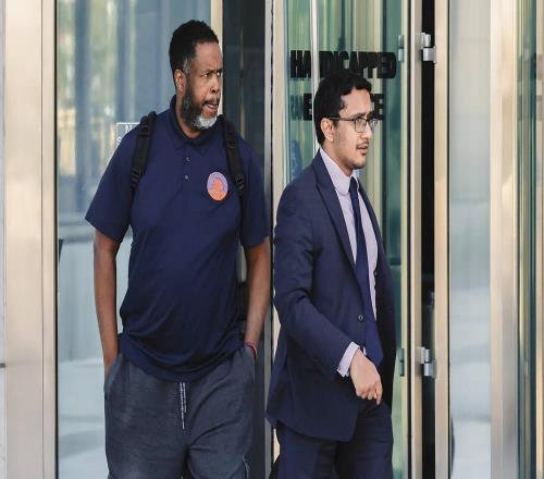 FBI调查揭惊天赌博案：NBA球星参与黑帮四大家族赌局，詹姆斯“躺枪”列入调查