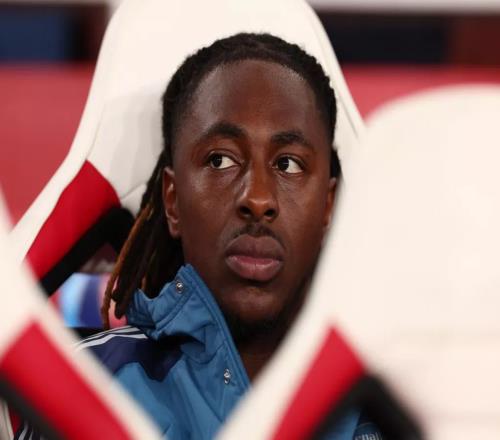 埃泽迎战旧主，阿森纳生涯亟待破局