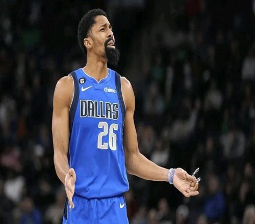 突发！官方确认！黄蜂将裁掉丁威迪！