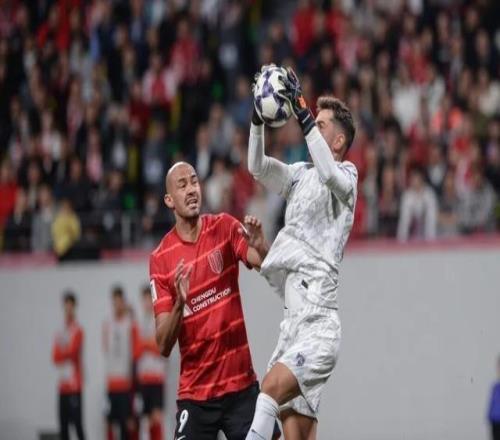 主场失利，蓉城为双线抉择付出代价