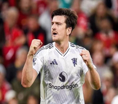 英超：曼联21送利物浦4连败！马奎尔绝杀，加克波3中柱+失绝平