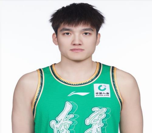 杨鸣证实！周俊成已退役曾随辽篮CBA3连冠现回归备战全运会