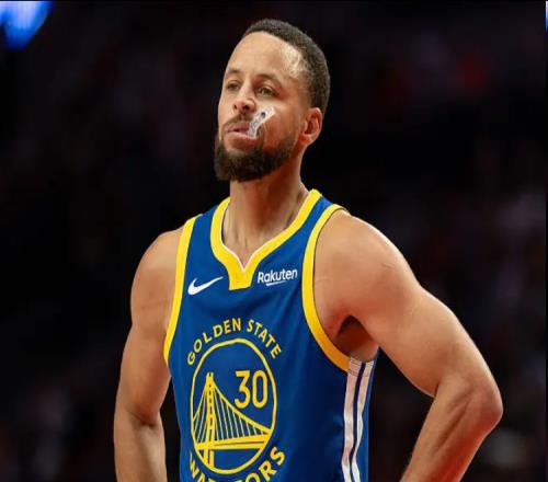 库里连续两战轰35+分却难阻勇士输球！一数据仅次于乔丹