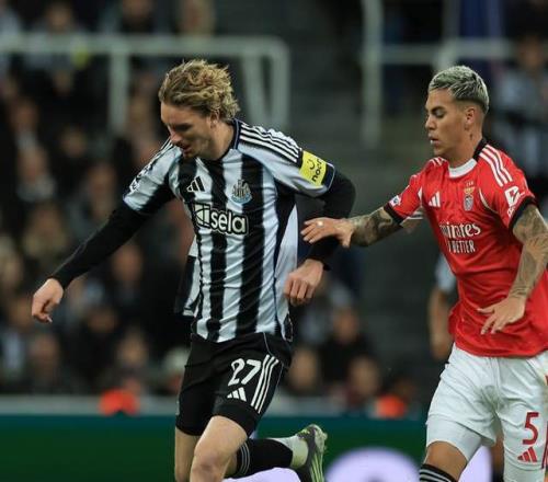 03！62岁穆里尼奥一筹莫展：上任33天欧冠2连败0分摆尾