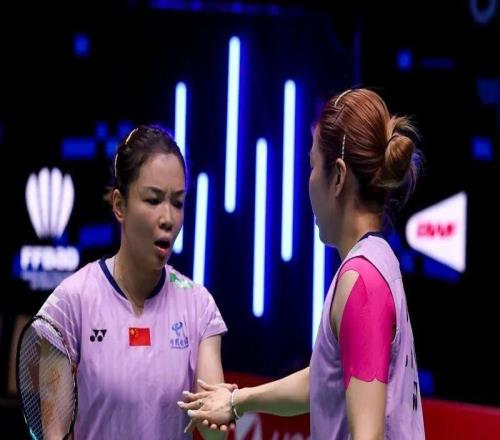 法国公开赛：“凡晨”晋级迎强敌，国羽四位女单携手进八强