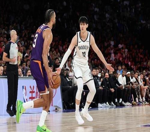 NBA中国赛曾凡博表现未达预期获得篮网双项合同难度不小