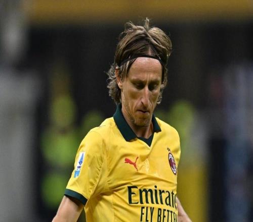 辛纳称赞莫德里奇：他能预见其他球员看不到的传球路线