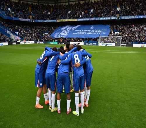 32！42！英超彻底乱了：升班马杀进前二，曼联三连胜反超利物浦