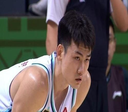 万众瞩目！CBA杯赛上演“山东德比”赢球将锁定晋级八强名额